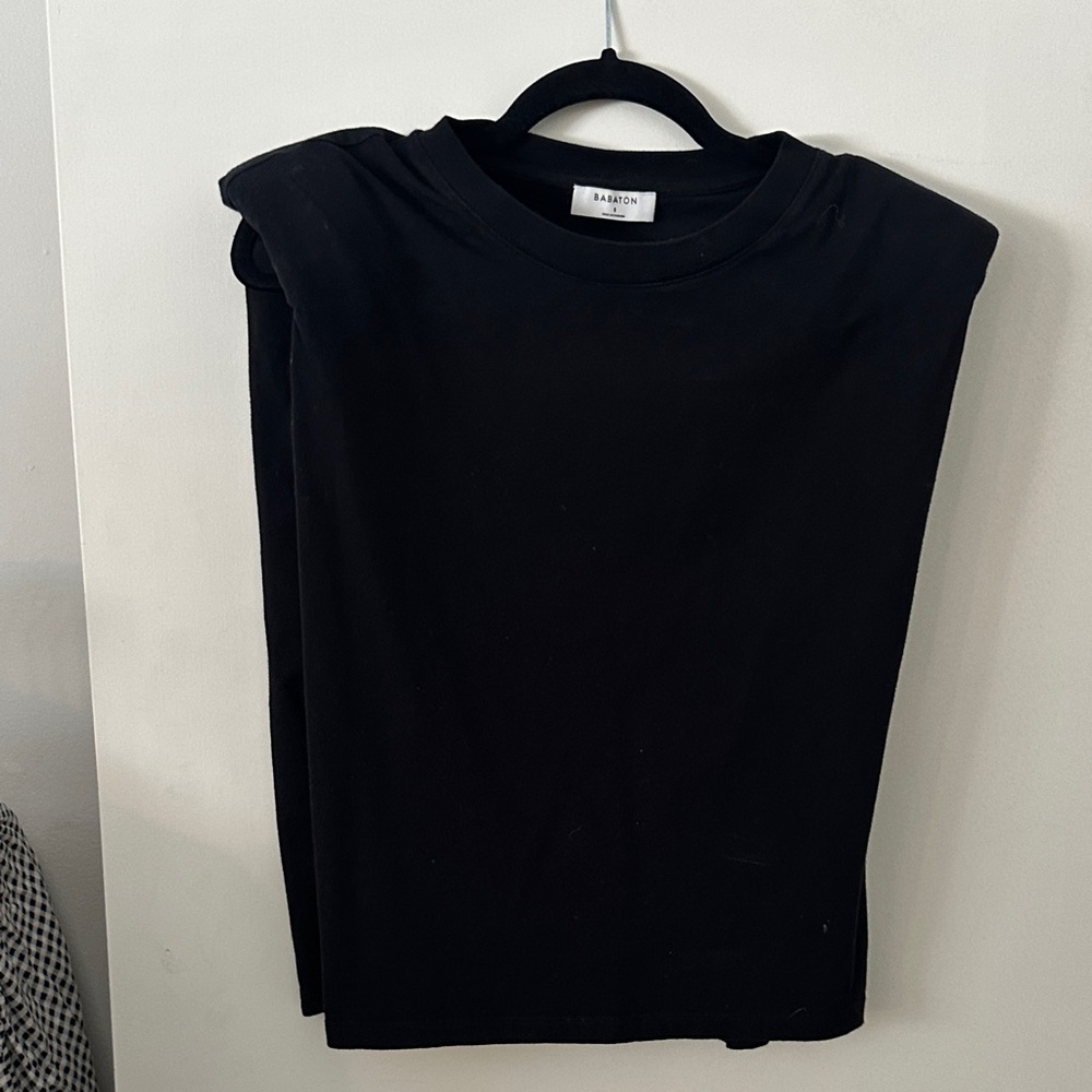 Aritizia Babaton Black shoulder pad Sleeve Tee